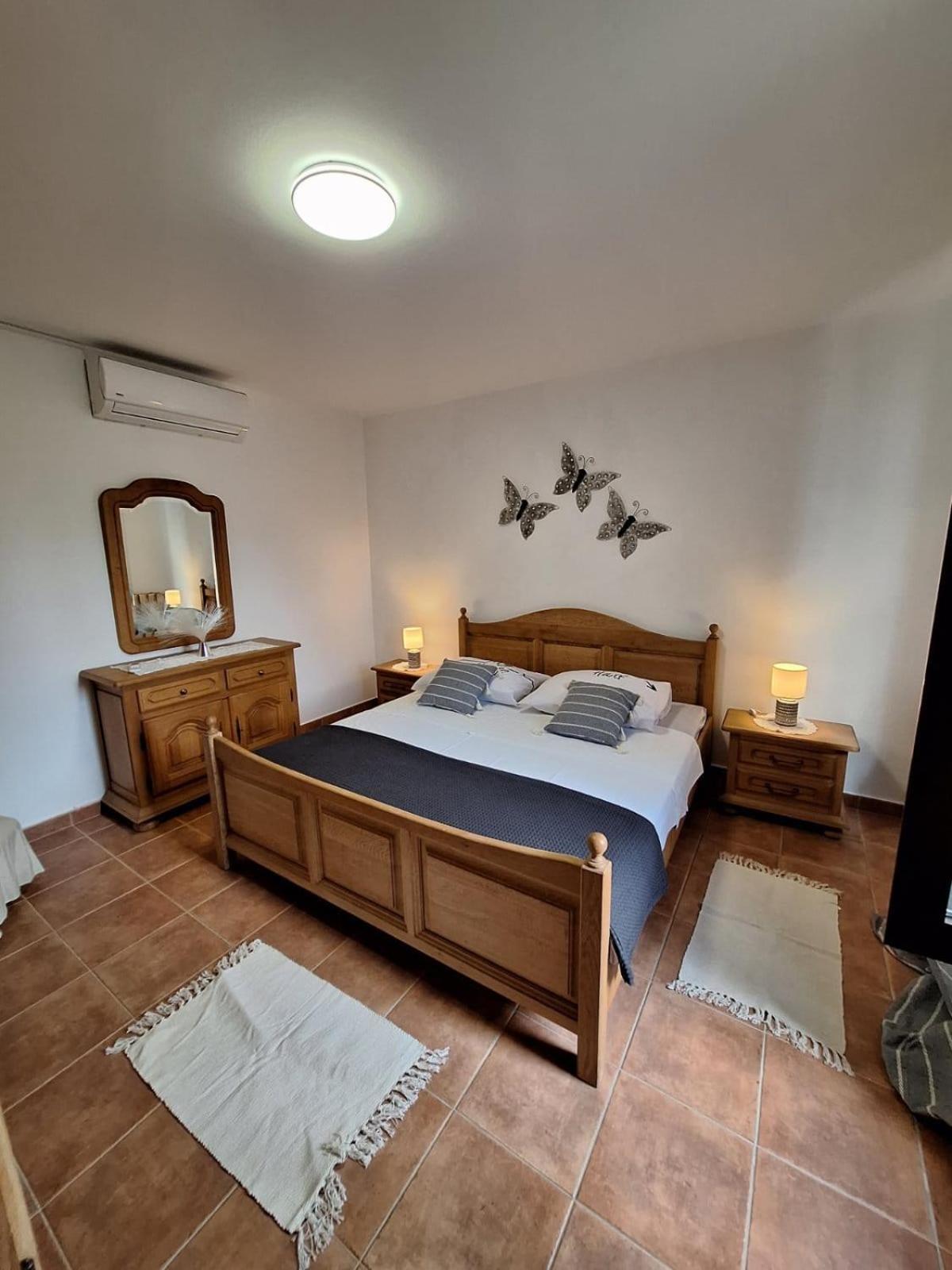 Apartmani Tara Medulin Zewnętrze zdjęcie