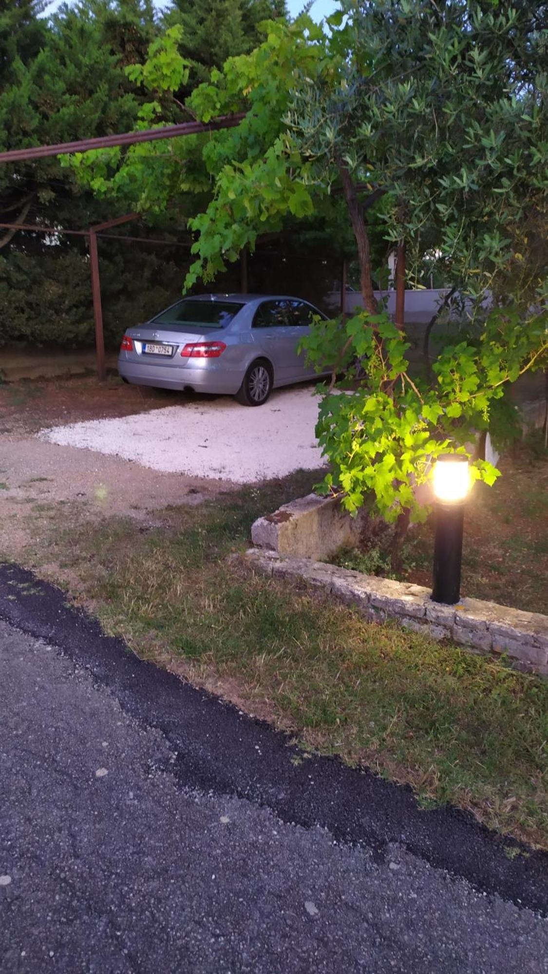 Apartmani Tara Medulin Zewnętrze zdjęcie