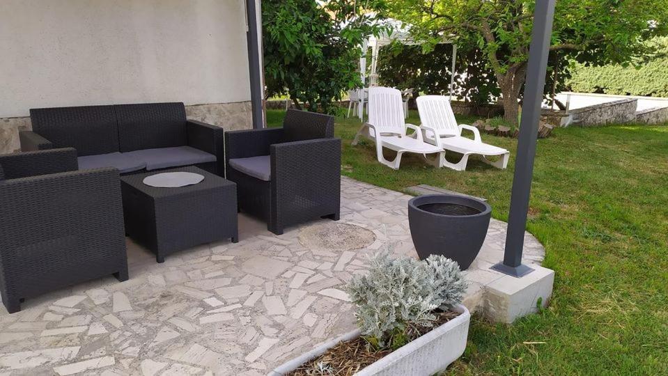 Apartmani Tara Medulin Zewnętrze zdjęcie
