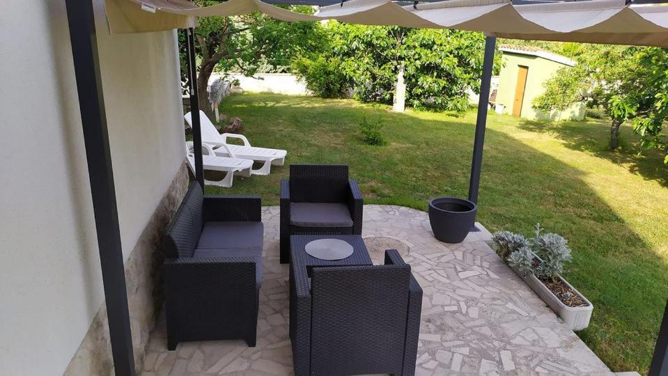 Apartmani Tara Medulin Zewnętrze zdjęcie